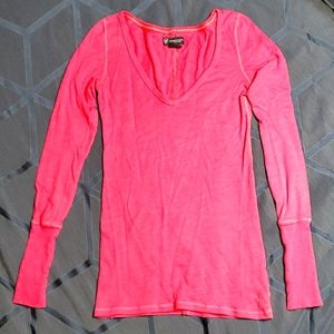 American Eagle Long Sleeve V-neck Shirt